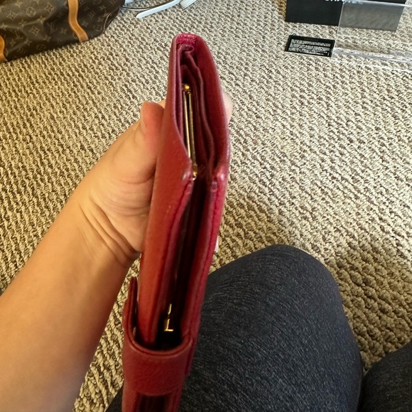 CHANEL Caviar Skin Long Bifold Wallet CC Logo With Box & Authenticity Card - Picture 12 of 16